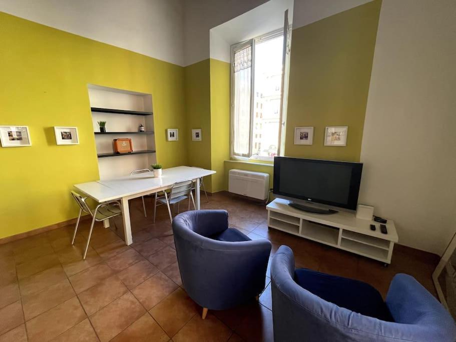 Апартаменты Loft Storico In Pieno Centro! Ливорно Экстерьер фото